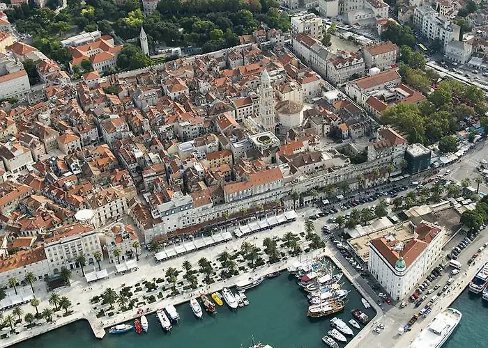 Апартаменти Pizzybondo Спліт