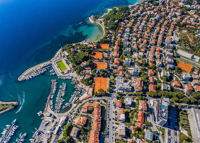 Pizzybondo Апартаменти *